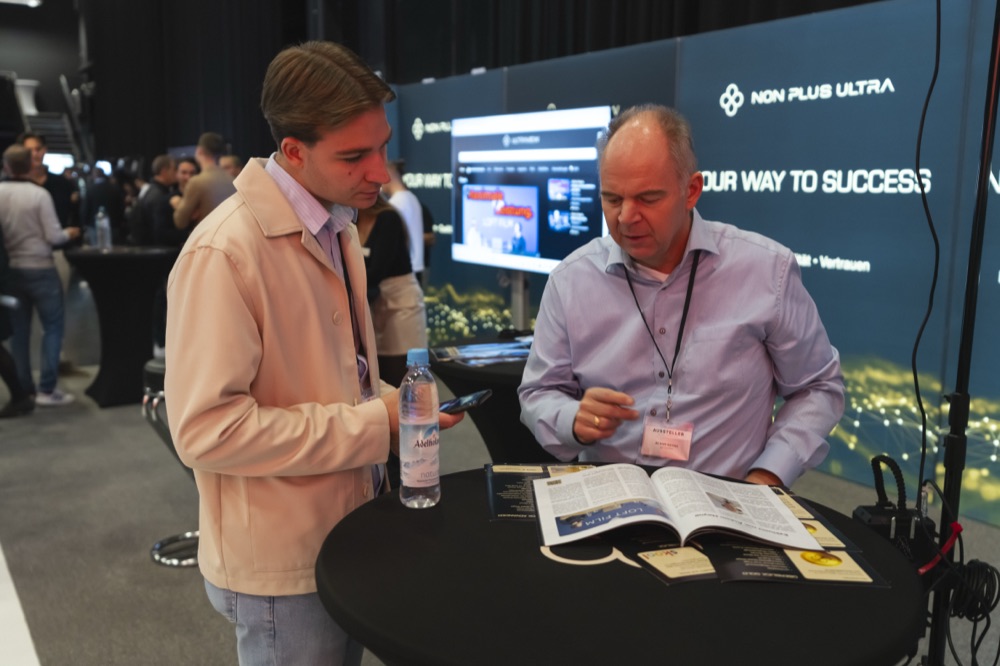 NPU-Stand beim Münchener Marketing Kongress